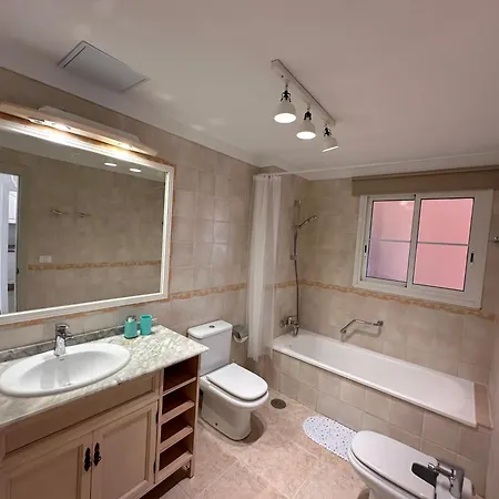 Apartment Sun & Heated Pool Los Cristianos (Tenerife)