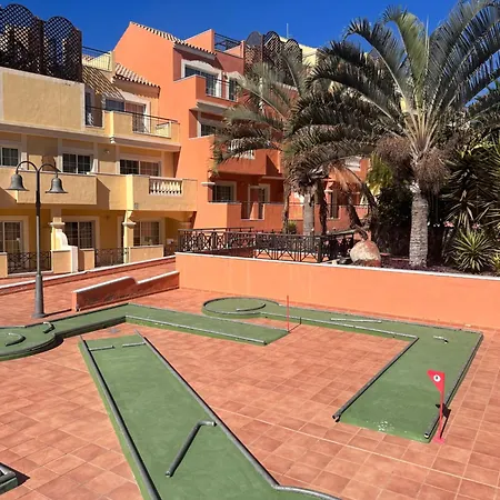 Sun & Heated Pool