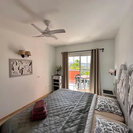 Sun & Heated Pool