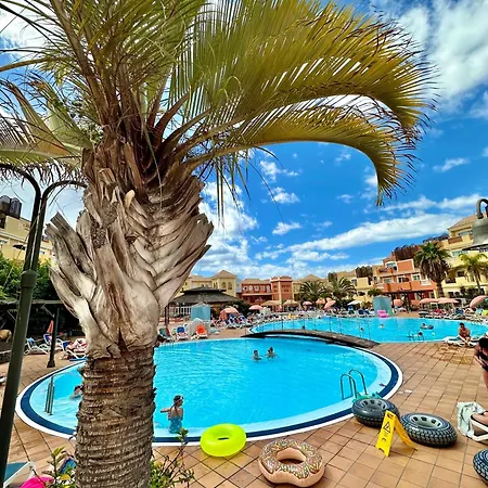 Sun & Heated Pool * Los Cristianos (Tenerife)